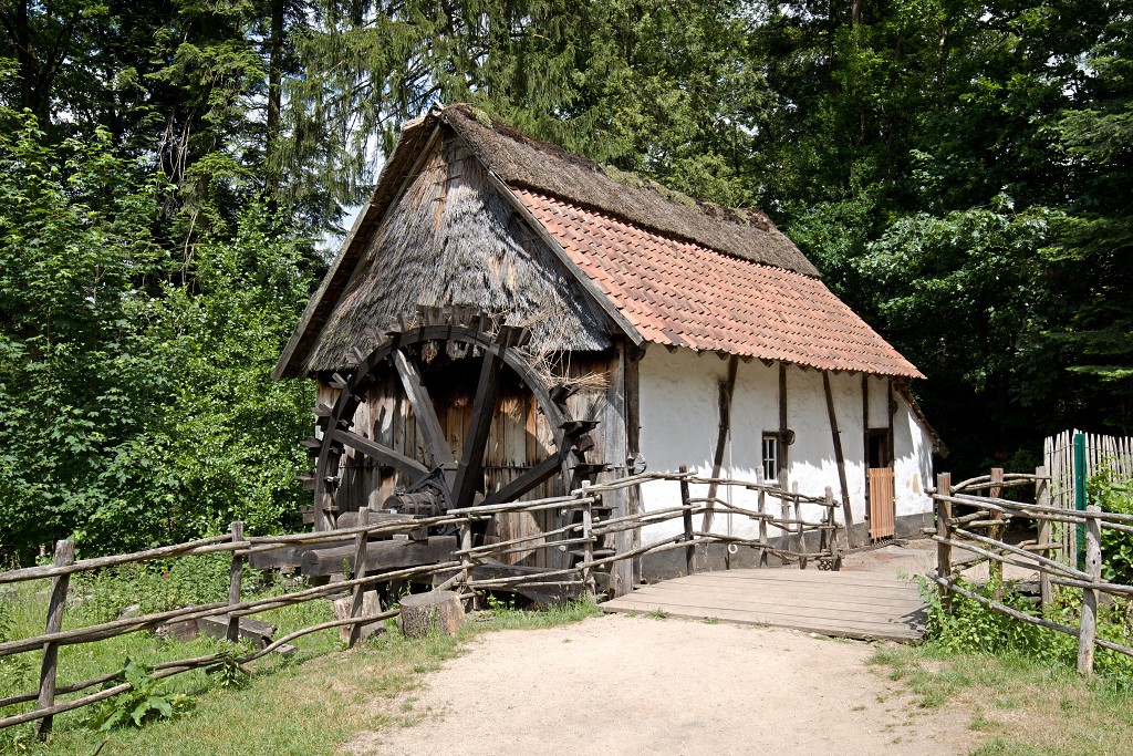 Openluchtmuseum Bokrijk museum belgie hoeve boerderij geit station molen kasteel kerk smidse